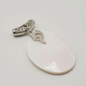 CIONDOLO MADREPERLA BIANCA