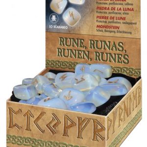 RUNE IN PIETRA DI LUNA - LO SCARABEO