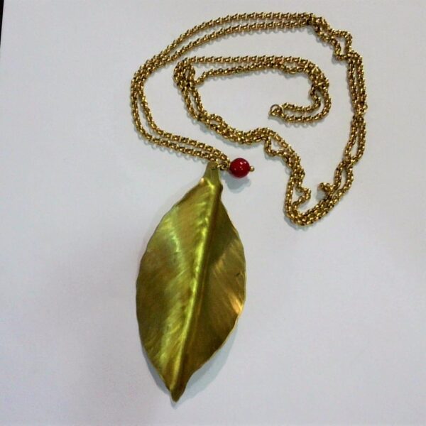 COLLANA CON FOGLIA DI FAGGIO IN OTTONE