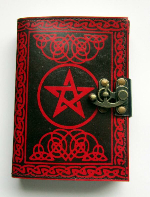 GRIMORIO IN PELLE CON PENTAGRAMMA