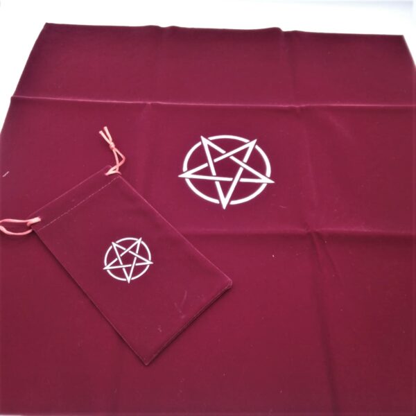 SET PANNO ROSSO CON PENTAGRAMMA