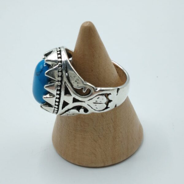 ANELLO CON HOWLITE TURCHESE- Misura 8 - immagine 2