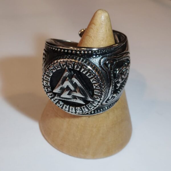 ANELLO CON VALKNUT A FASCIA