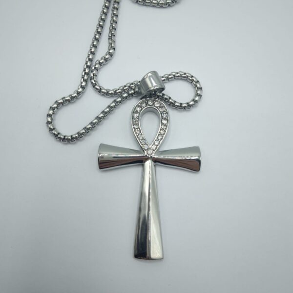 COLLANA ARGENTATA CON ANKH E STRASS