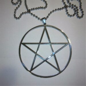COLLANA CON PENTACOLO- DIAMETRO CM 10
