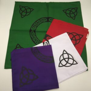 PANNO CELTICO CON TRIQUETRA