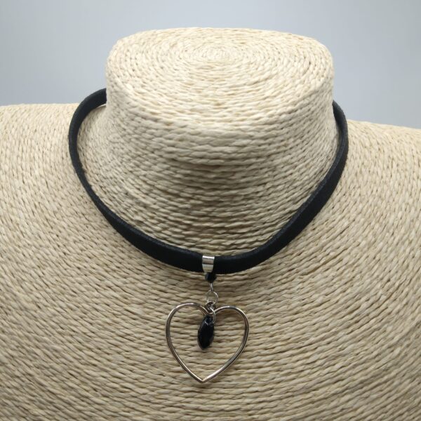 COLLANA CHOKER CON CUORE