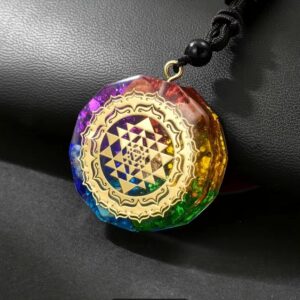 COLLANA CON ORGONE-7 CHAKRA E YANTRA