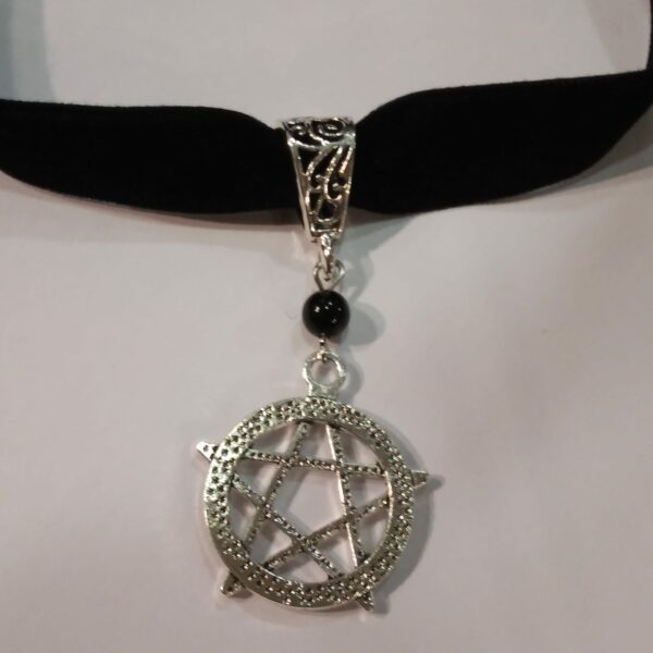 COLLANA CHOKER CON PENTACOLO