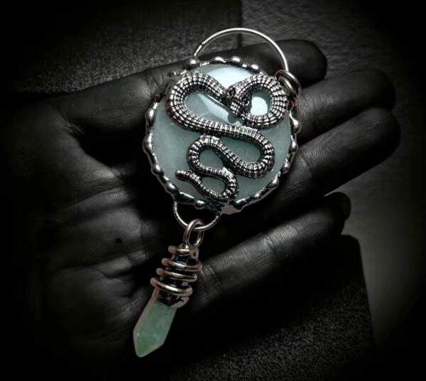 CIONDOLO CON SERPENTE-AVVENTURINA VERDE - immagine 3
