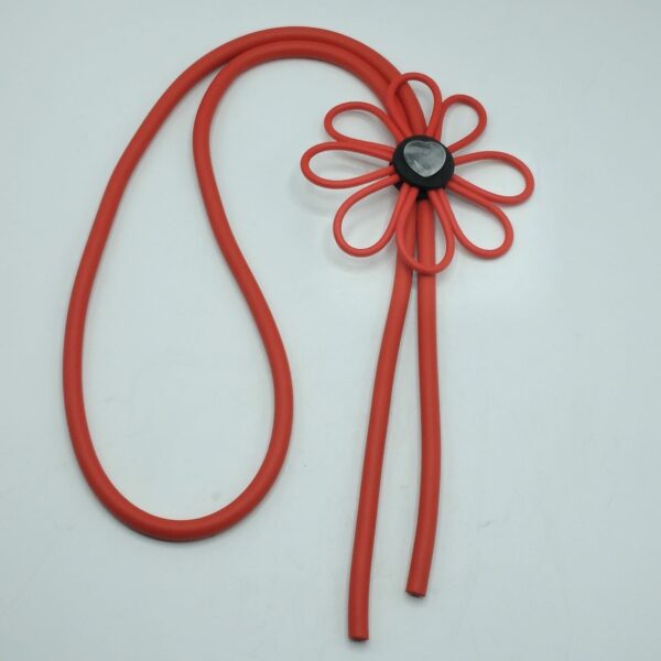 COLLANA CON FIORE E CUORE IN CRISTALLO DI ROCCA