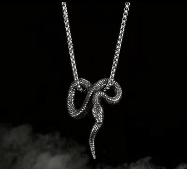 COLLANA CON SERPENTE