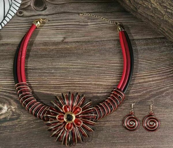 PARURE COLLANA CON  SPIRALI ROSSA - immagine 3