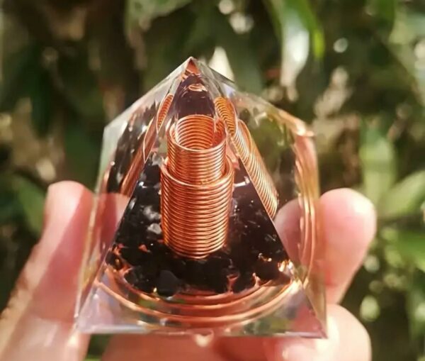 PIRAMIDE ORGONE OSSIDIANA E SPIRALE - immagine 2