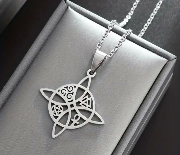 COLLANA NODO DELLA STREGA