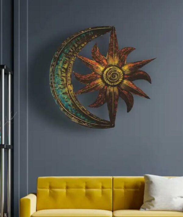 ORNAMENTO MURALE CON SOLE E LUNA
