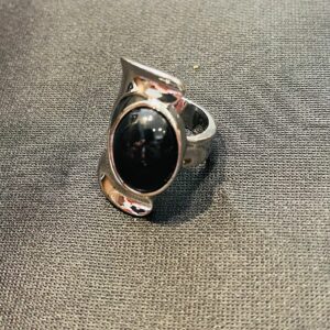 ANELLO A FASCIA CON OSSIDIANA